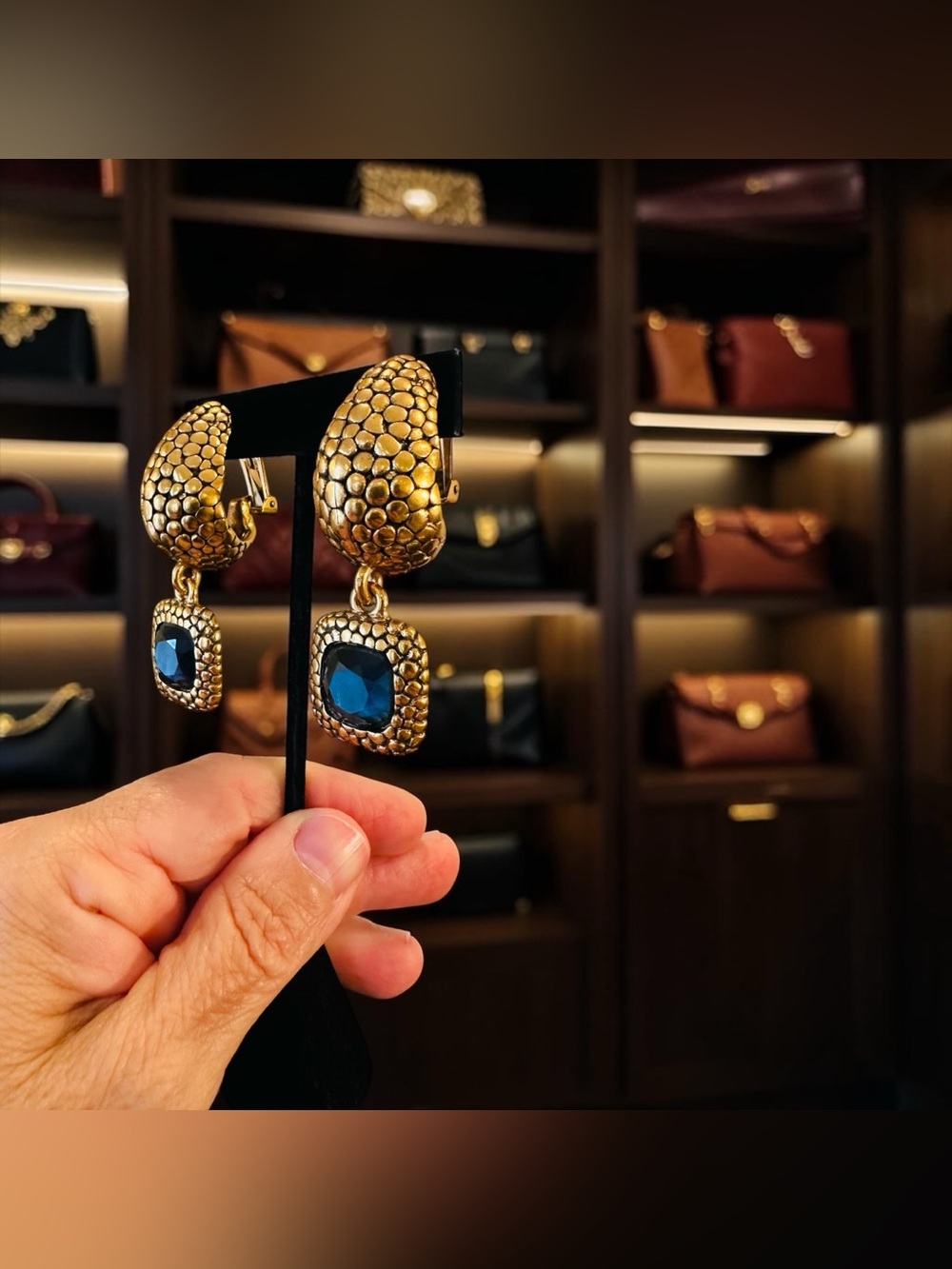 Oscar de La Renta RETRO ICONIC COUTURE LUXURY AUTHENTIC RUNWAY CRYSTAL EARRINGS
